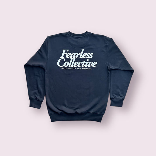 "FEARLESS MIND" Women's Crewneck Sweatshirt